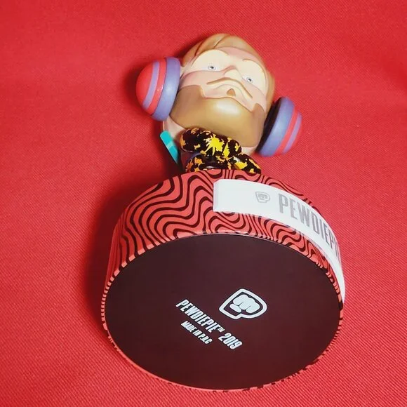 Pewdiepie Figurine 2019 Missing Sunglasses